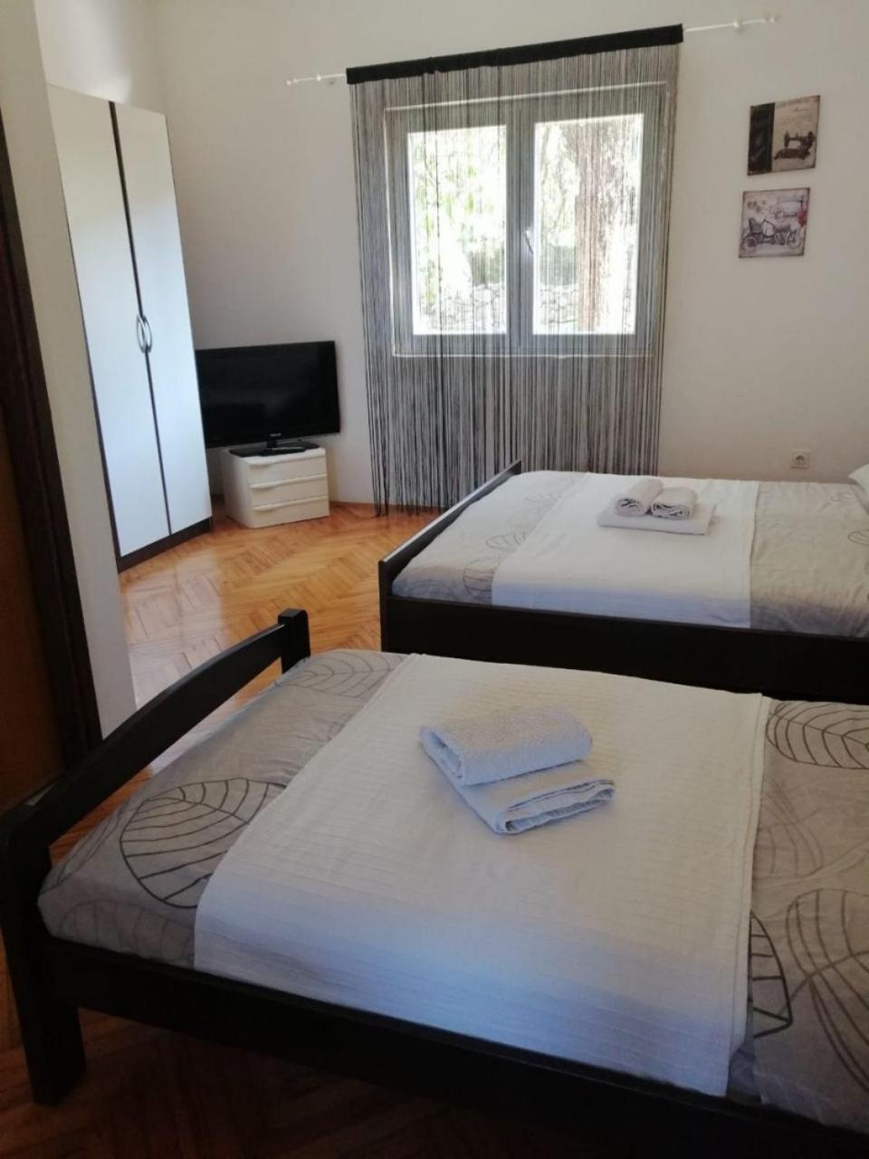 Apartment Anka Marina Luaran gambar