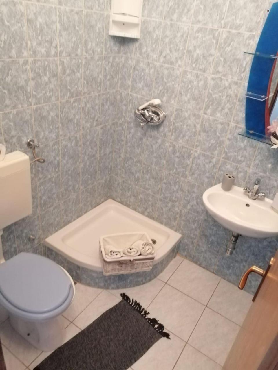 Apartment Anka Marina Luaran gambar