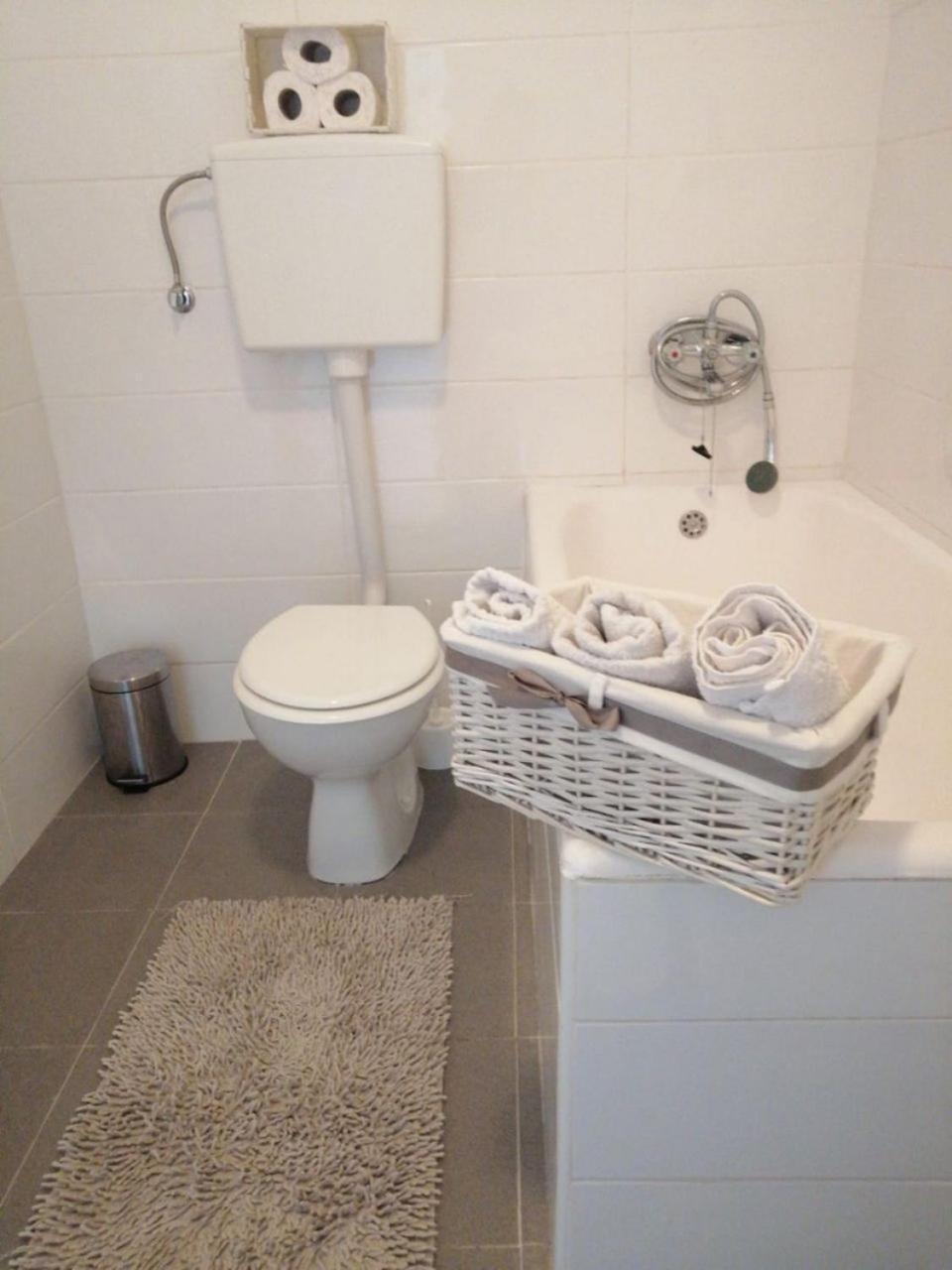 Apartment Anka Marina Luaran gambar